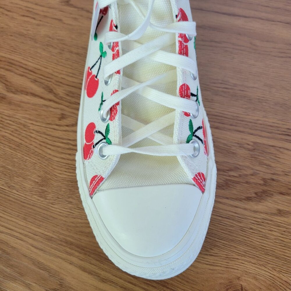✨Converse Chuck Taylor All Star Lift Platform Sz 8 Womens Shoes Cherries A08096C - Picture 7 of 9